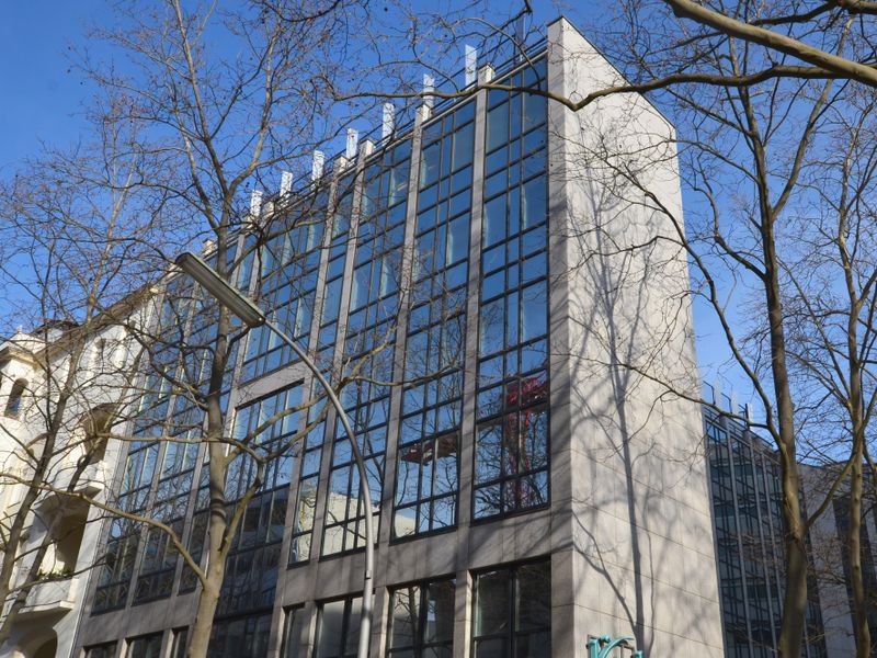 Moderne, effektive Büroeinheit – provisionsfrei